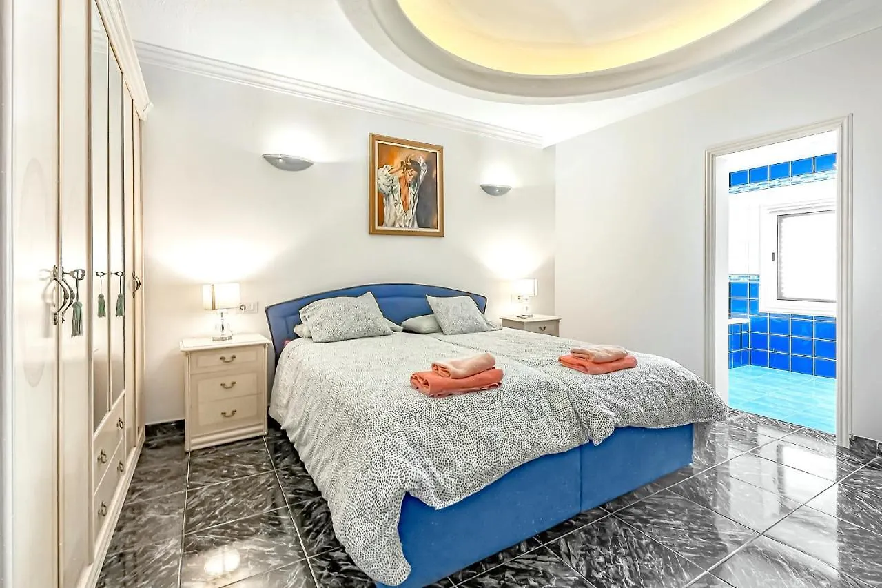 Villa Raquel With Private Pool And Sea View Los Menores 西班牙